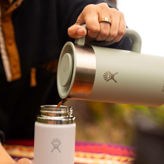 32-oz-insulated-french-press-a3 2706_johnson_s25summertravel_camping_pouring_303a0287_1_.jpg