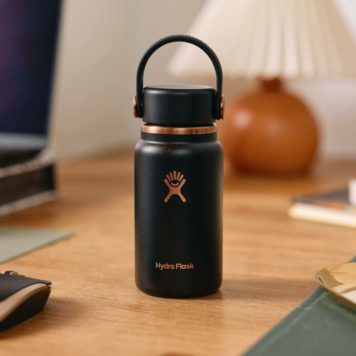 arc-collection-micro-hydro-200-ml-t0 black_-_lifestyle_1.jpeg