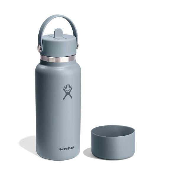 32-oz-straw-bottle-and-boot-bundle-s1 group_199_1.jpg