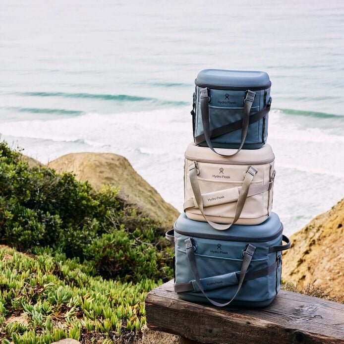 carryouttm-soft-cooler-30-l-i4 hf_carryout_bouwer_d1_l1_torrey_pines_still_life_0252_1_6.jpg