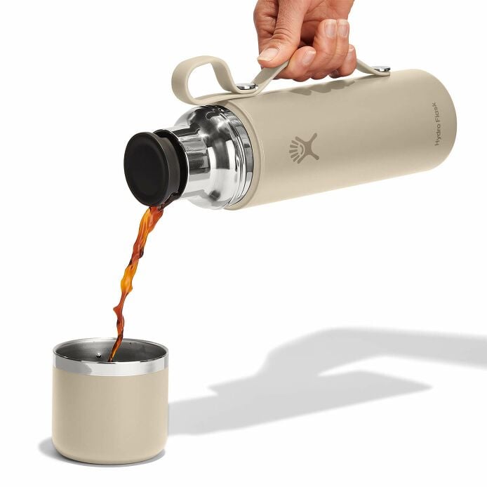 28-oz-hot-flask-and-cup-g6 hot-flask-_-cup-oat-pour.jpg